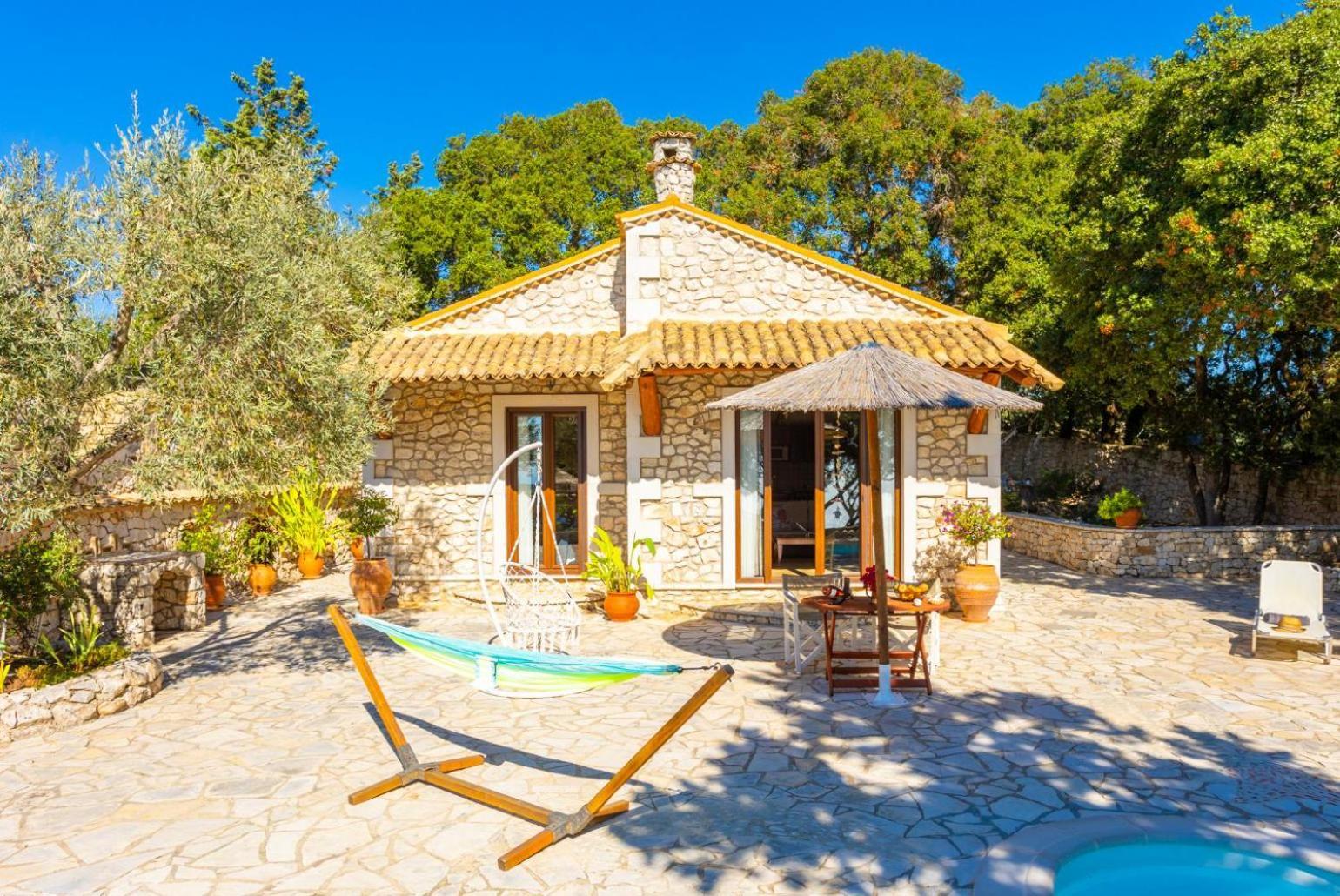 Villa Nionios Vlachopoulatika Exterior photo
